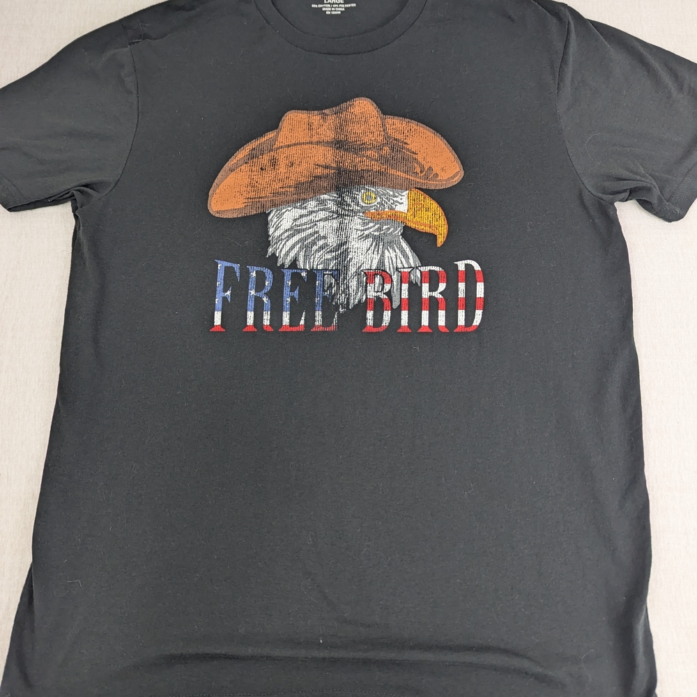 FREE BIRD Bald Eagle Wearing A Cowboy Hat Black Tee Shirt Large